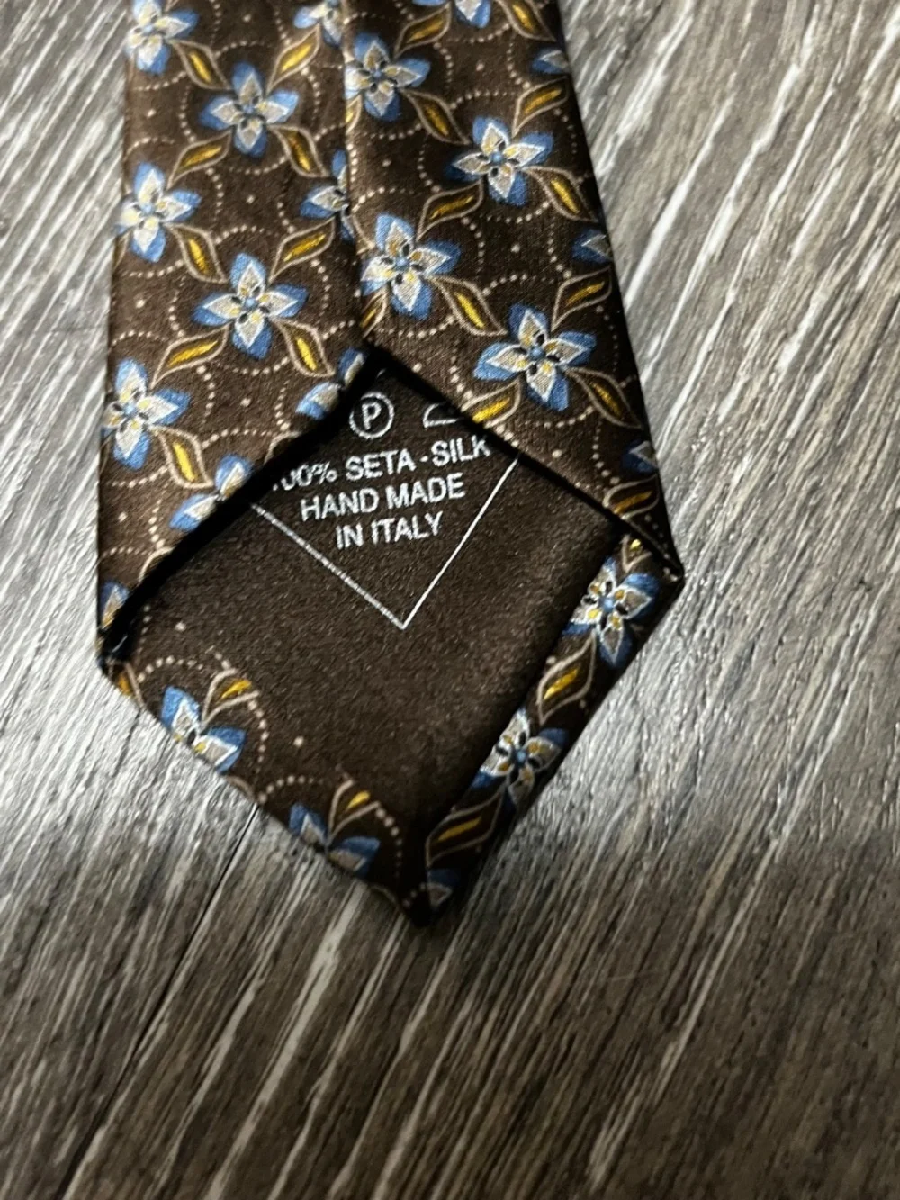 Brioni Neck Tie 100% Silk 59x4 Geometric Flowers Made in Italy